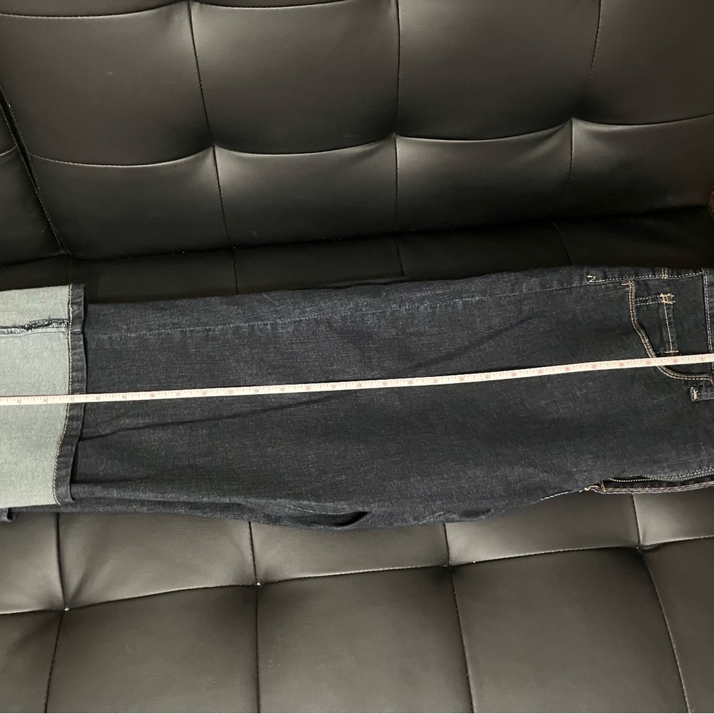 Women’s Lee Blue Relaxed Jeans with Wide Rolled Cuffs - Picture 10 of 10